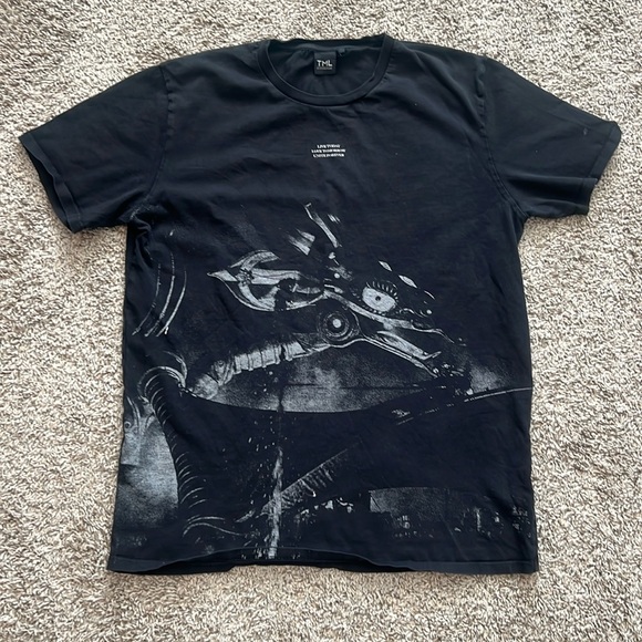 TML By Tomorrowland AOP T shirt Men’s Size Large Disney Wonderland Futuristic - Picture 1 of 7